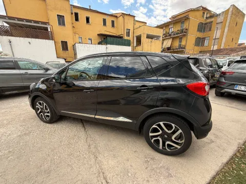 Renault Captur 0.9 tce Live s&s 90cv - Immagine 8