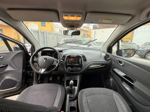 Renault Captur 0.9 tce Live s&s 90cv - Immagine 19