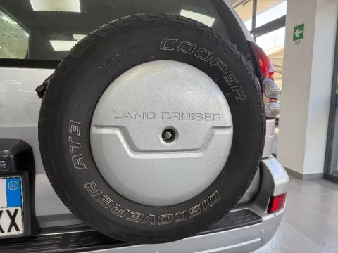 Toyota Land Cruiser kdj125 3p 3.0 d-4d Executive auto my05 - Immagine 10