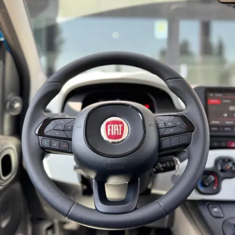 Fiat Panda 1.0 firefly hybrid Icon s&s 70cv 5p.ti - Immagine 10