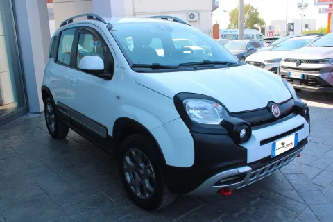 Fiat Panda 1.3 mjt 16v Cross 4x4 s&s 95cv - Immagine 4