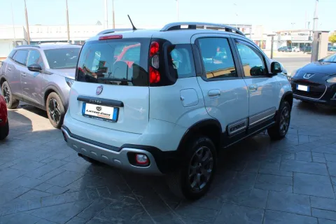 Fiat Panda 1.3 mjt 16v Cross 4x4 s&s 95cv - Immagine 5
