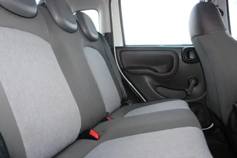 Fiat Panda 1.3 mjt 16v Cross 4x4 s&s 95cv - Immagine 8