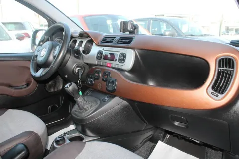 Fiat Panda 1.3 mjt 16v Cross 4x4 s&s 95cv - Immagine 13