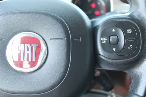 Fiat Panda 1.3 mjt 16v Cross 4x4 s&s 95cv - Immagine 18