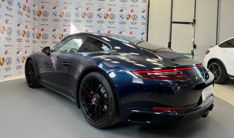 Porsche 911 Coupe 3.0 Carrera 4 GTS auto - Immagine 7