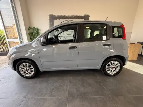 Fiat Panda 1.0 hybrid Easy s&s 70cv - Immagine 4