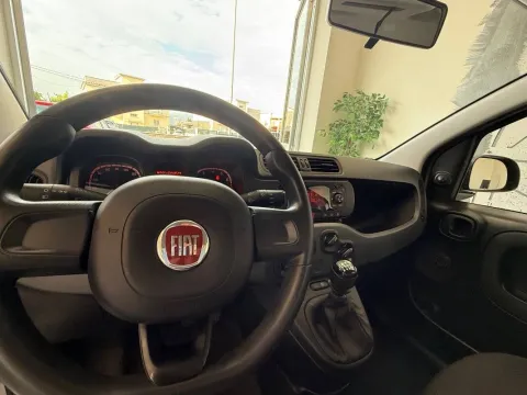 Fiat Panda 1.0 hybrid Easy s&s 70cv - Immagine 7