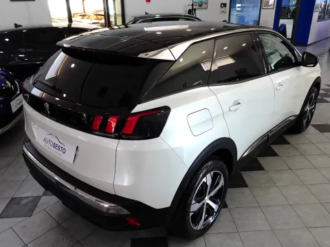 Peugeot 3008 1.5 bluehdi Allure Pack s&s 130cv - Immagine 8