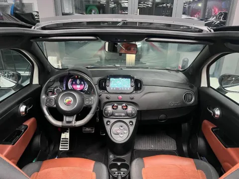 Abarth 595C 1.4 t-jet Competizione 180cv auto - Immagine 11