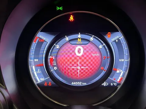 Abarth 595C 1.4 t-jet Competizione 180cv auto - Immagine 15