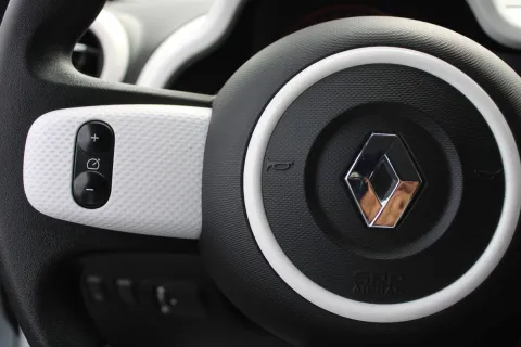 Renault Twingo 1.0 sce Life 65cv - Immagine 18