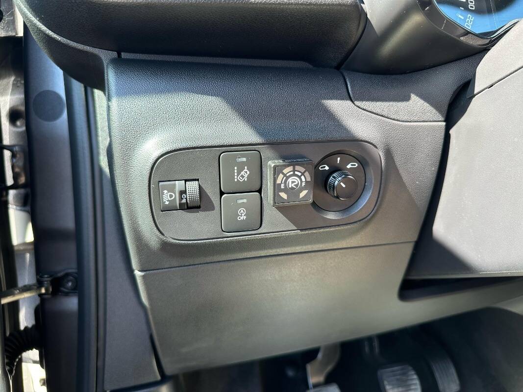 Citroen C3 1.2 puretech Feel s&s 83cv neopatentati my20 - Immagine 8