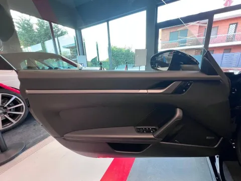 Porsche 911 Cabrio 3.0 Carrera auto - Immagine 15