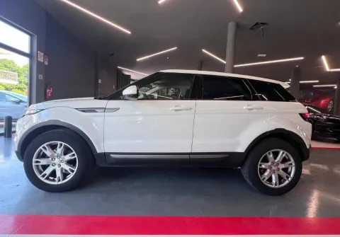 Land Rover Range Rover Evoque 5p 2.2 td4 Pure Tech Pack 150cv - Immagine 8