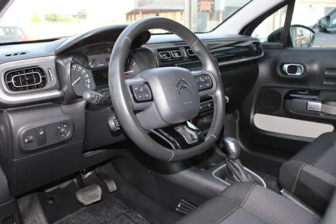 Citroen C3 1.2 puretech Shine s&s 110cv eat6 my18 - Immagine 17