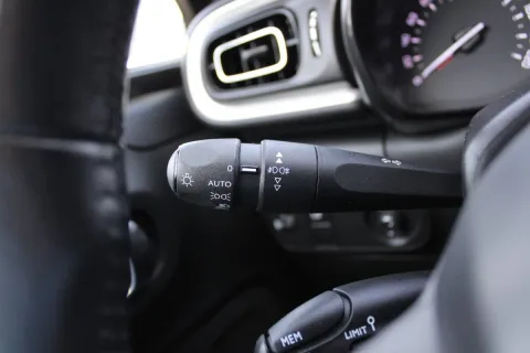 Citroen C3 1.2 puretech Shine s&s 110cv eat6 my18 - Immagine 21