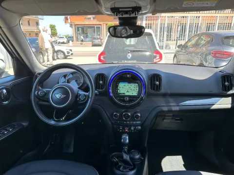 Mini Mini Countryman 2.0 Cooper D Business auto - Immagine 8