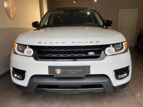 Land Rover Range Rover Sport 3.0 tdV6 HSE auto - Immagine 2