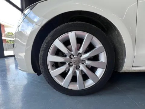 Audi A1 1.6 tdi Ambition 105cv - Immagine 9