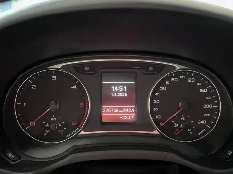 Audi A1 1.6 tdi Ambition 105cv - Immagine 14