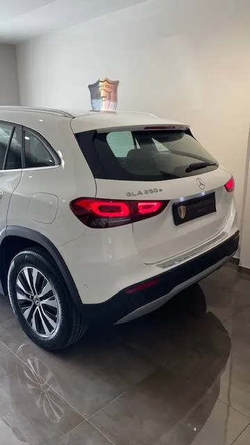 Mercedes GLA 250 e phev (eq-power) Business Extra auto - Immagine 11