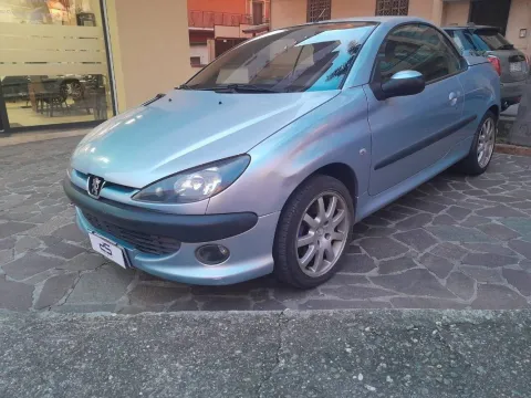 Peugeot 206 CC 2.0 16v - Immagine 1