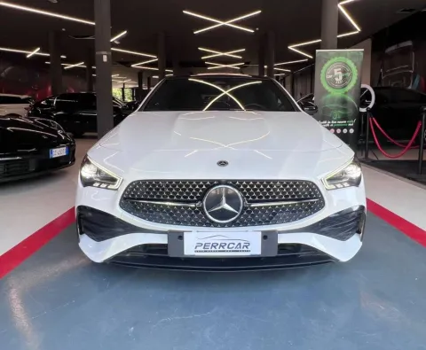 Mercedes CLA Shooting Brake 220 d AMG Line Premium Plus auto - Immagine 2