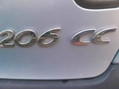 Peugeot 206 CC 2.0 16v - Immagine 10