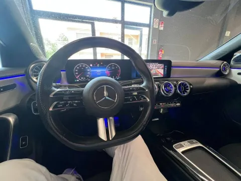 Mercedes CLA Shooting Brake 220 d AMG Line Premium Plus auto - Immagine 11