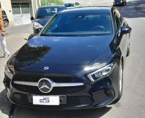 Mercedes A 180 d Business auto - Immagine 1