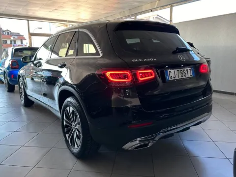 Mercedes GLC 220 d Business 4matic auto - Immagine 4