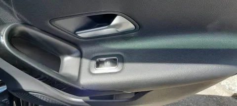 Mercedes A 180 d Business auto - Immagine 10