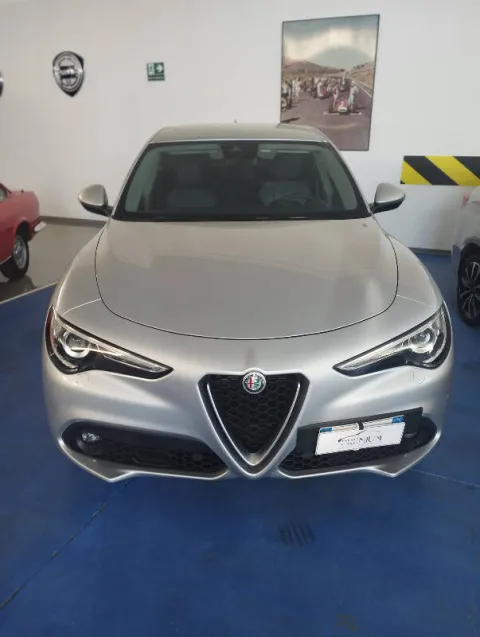 Alfa Romeo Stelvio 2.2 t Veloce Ti Q4 210cv auto - Immagine 3