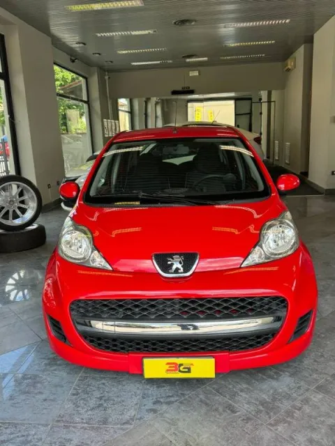 Peugeot 107 1.0 12v Allure (sweet years) 5p FL - Immagine 1
