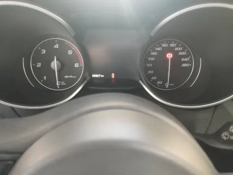 Alfa Romeo Stelvio 2.2 t Veloce Ti Q4 210cv auto - Immagine 6