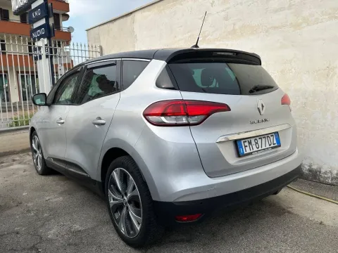 Renault Scenic 1.5 dci energy Intens 110cv - Immagine 4