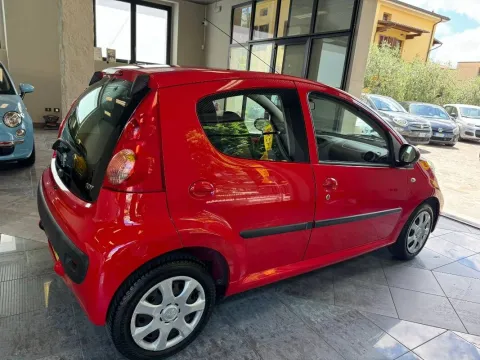 Peugeot 107 1.0 12v Allure (sweet years) 5p FL - Immagine 5