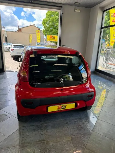 Peugeot 107 1.0 12v Allure (sweet years) 5p FL - Immagine 6