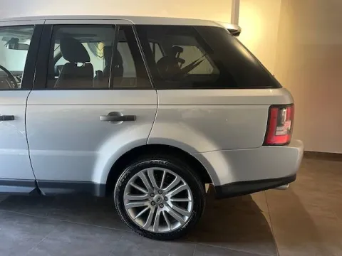 Land Rover Range Rover Sport 3.0 tdV6 HSE auto - Immagine 11