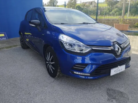 Renault Clio 1.5 dci Moschino Zen 75cv - Immagine 2
