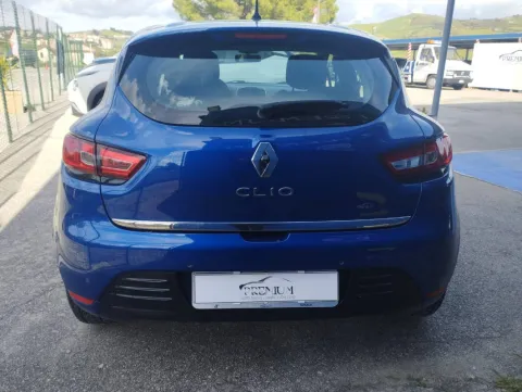 Renault Clio 1.5 dci Moschino Zen 75cv - Immagine 5