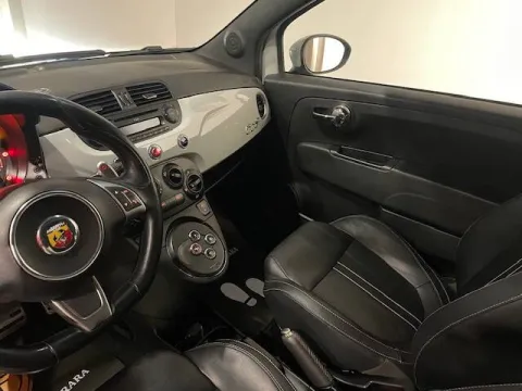 Abarth 500C 1.4 16v t. t-jet bicol. 140cv MTA - Immagine 3