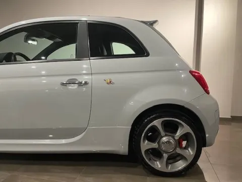 Abarth 500C 1.4 16v t. t-jet bicol. 140cv MTA - Immagine 9