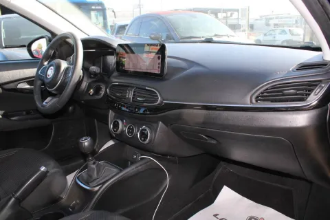 Fiat Tipo SW 1.6 mjt CityLife s&s 130cv - Immagine 13