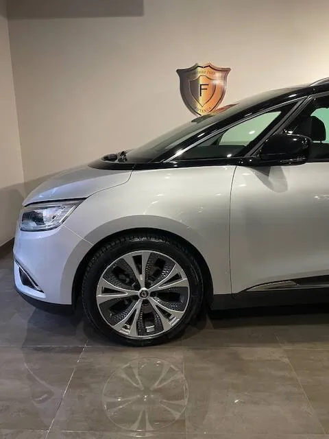 Renault Grand Scenic 1.5 dci energy Bose 110cv edc - Immagine 3