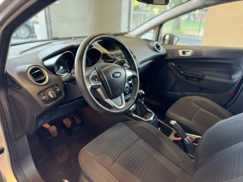Ford Fiesta 5p 1.0 Business 80cv - Immagine 17