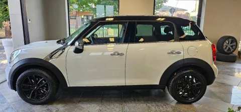 Mini Mini Countryman 2.0 Cooper D Business auto E6 - Immagine 1