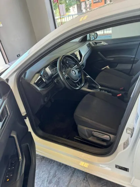 Volkswagen Polo 5p 1.6 tdi Comfortline 95cv dsg - Immagine 8