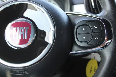 Fiat 500 1.0 hybrid Club 70cv - Immagine 15